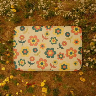 Retro Vintage Orange 70s Flower Pattern Bath Mat