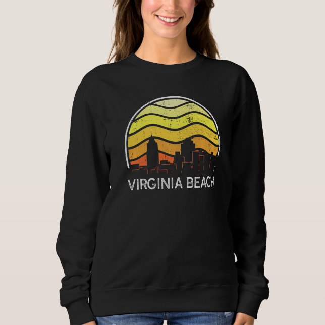 Retro Virginia Virginia Beach Visitors Skyline Vin Sweatshirt (Front)