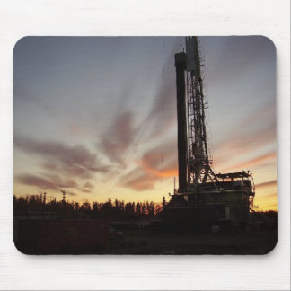 Rigs at sunraise mouse pad