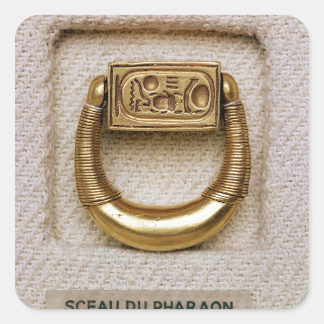 Ring with the seal of General Horemheb (Front)