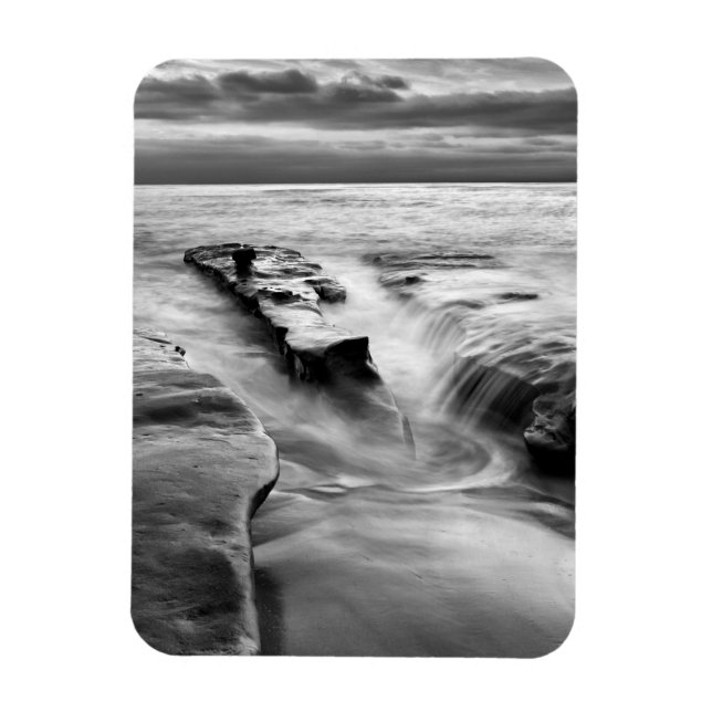 Rising Tide At The Beach Magnet (Vertical)