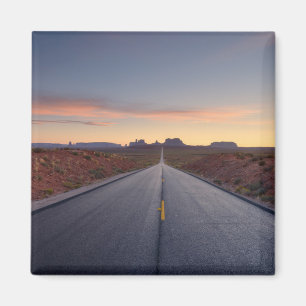Road to Monument Valley Tribal Park Magnet