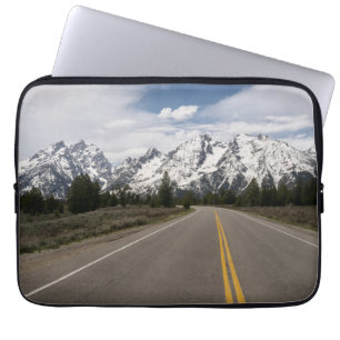 Road to the Teton Mountain Range Laptop Sleeve