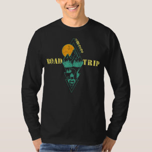 Road Trip 2022 Retro Vintage Fun Matching Family R T-Shirt