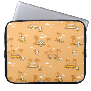 Road Trippin   Peanuts Snoopy Beach Pattern Laptop Sleeve