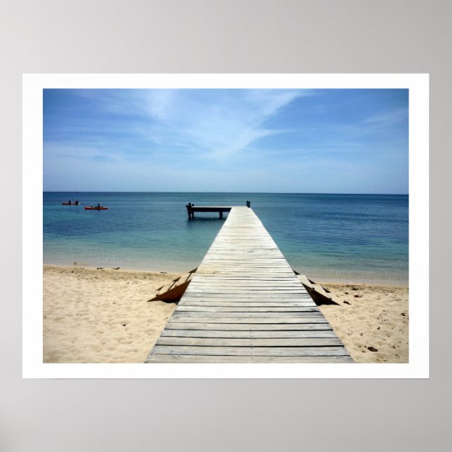 roatán pier poster (Front)