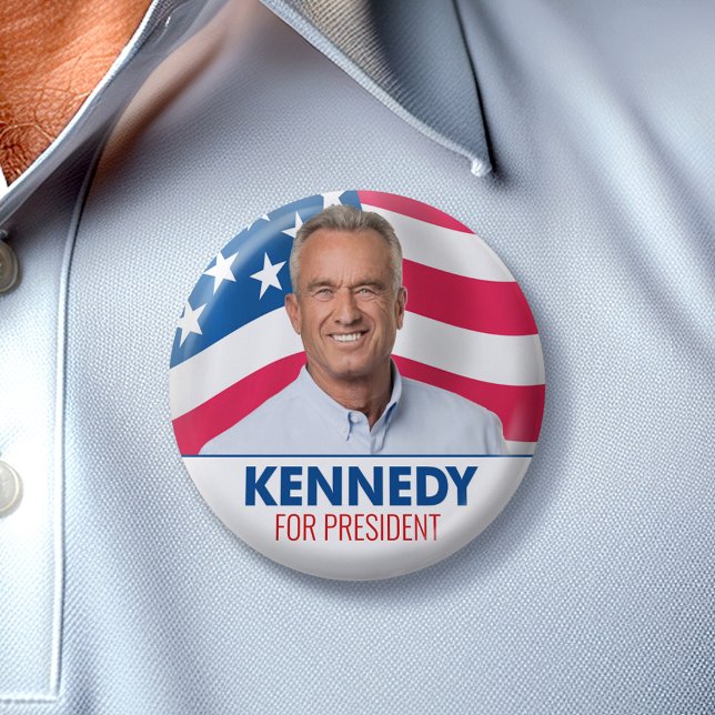 Robert F Kennedy JR 2024 - with flag background 6 Cm Round Badge (Kennedy 2024 Button)
