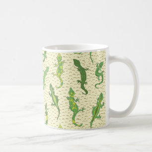 Rock Climbing Geckos on yellow - seamless pattern. Coffee Mug