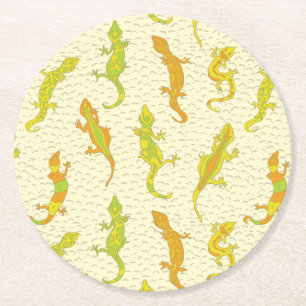 Rock Climbing Geckos on yellow - seamless pattern. Round Paper Coaster