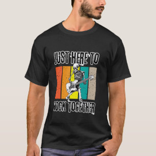 Rock skeleton playing guitar Skeleton bass guitari T-Shirt