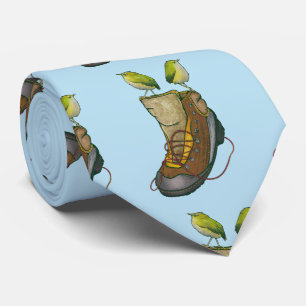 Rock Wren Tuke On a hiking boot Tie