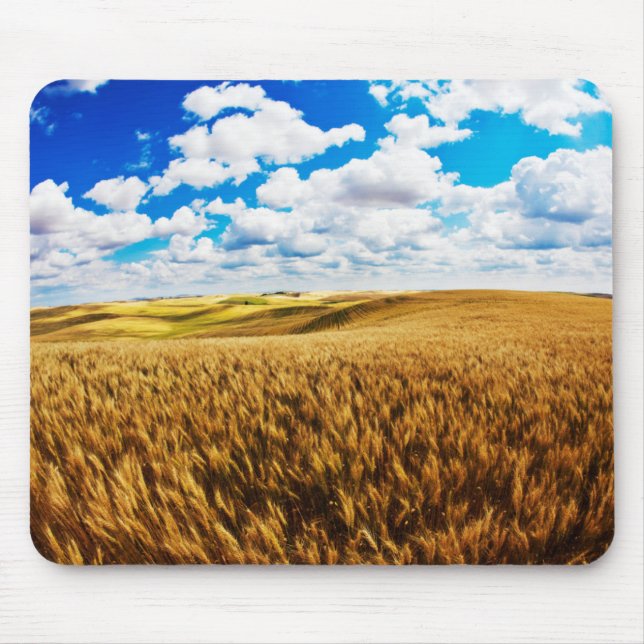 Rolling hills of ripe wheat mouse pad (Front)