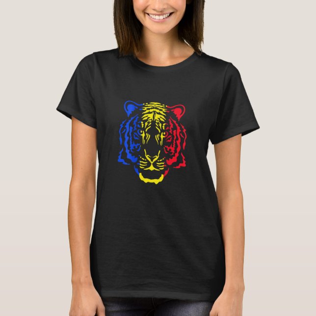 Romania Tiger Romanian Flag T-Shirt (Front)
