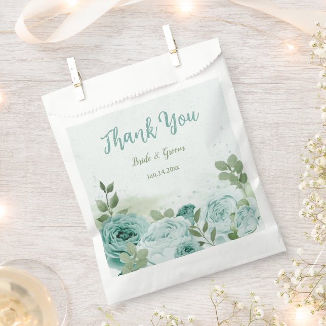 romantic blue flowers greenery wedding favour bags (Clipped)