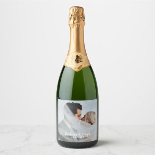 Romantic Bride & Groom Wedding Sparkling Wine Lab Label