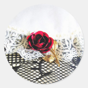 Romantic red rose and white lace classic round sticker