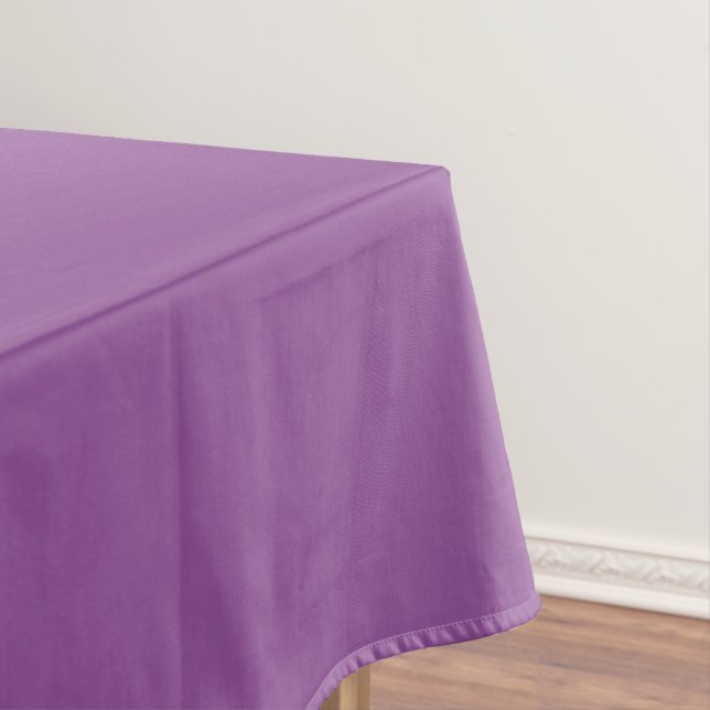 Romantic solid lila spring decor tablecloth (In Situ)