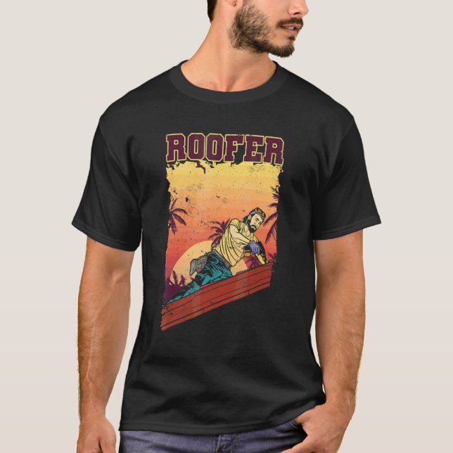 Roofer Roofer Craftsman Carpenter T-Shirt (Front)