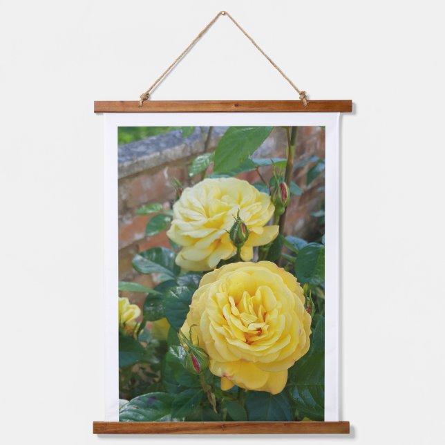 rose delights hanging tapestry (Front)