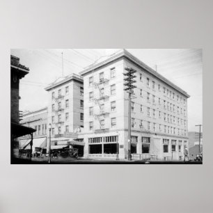 Roseburg, OR Town View and Umpqua Hotel Poster