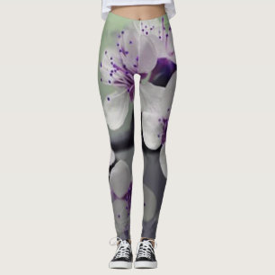 Roses floral green red Leggings lifewomenstyle