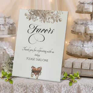 Roses & Heart Favours - Cream Pedestal Sign