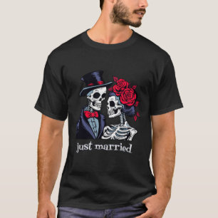 Roses Skeleton Bride And Groom Skeleton Halloween T-Shirt