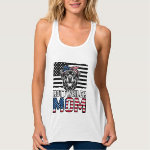 Rottweiler Mum Patriotic Vintage Dog Shirt Design_