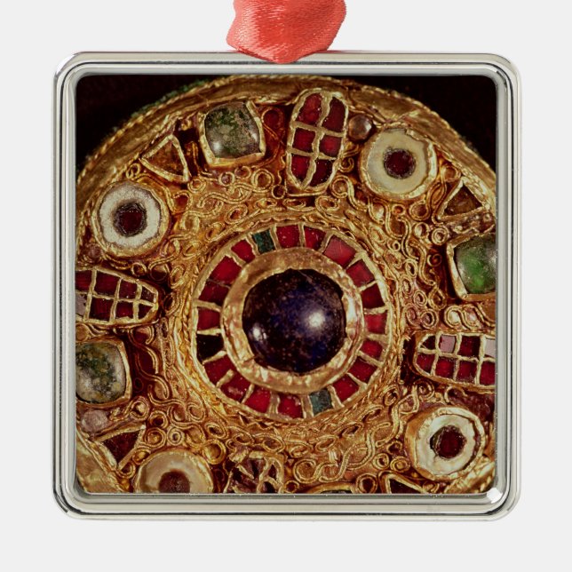 Round brooch metal tree decoration (Front)