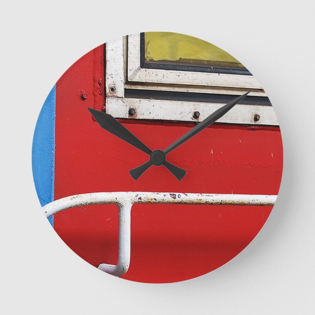 Round (Medium) Wall Clock (Front)