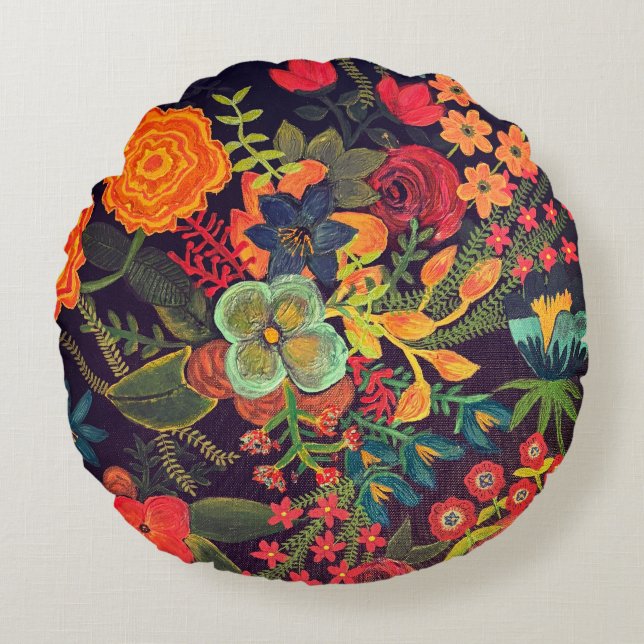 Round Pillow (Front)