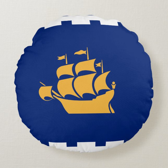 Round Throw Pillow with flag of Quebec City (Front)