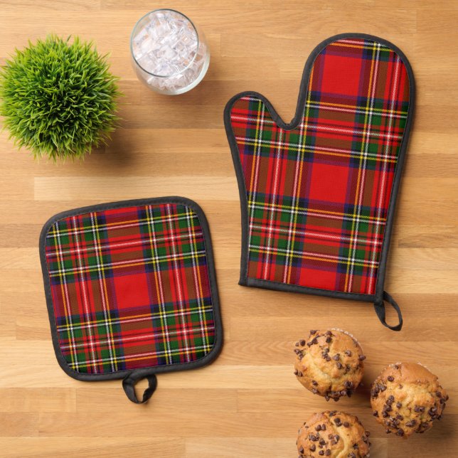 Royal Stewart Clan Tartan Plaid  Oven Mitt & Pot Holder Set (Top Down)