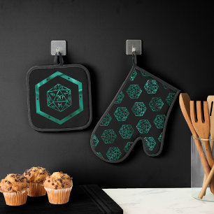 RPG Dice   Emerald Fantasy Tabletop Retro Gamer Oven Mitt & Pot Holder Set
