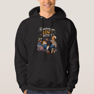 Running on Low Battery Cat – Funny Cosy Sleepy Cat Hoodie