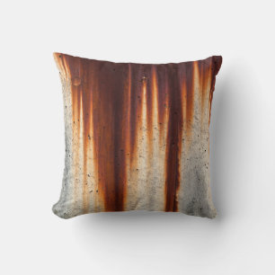 Rusted Grunge Wall: Textured Sagging Cushion
