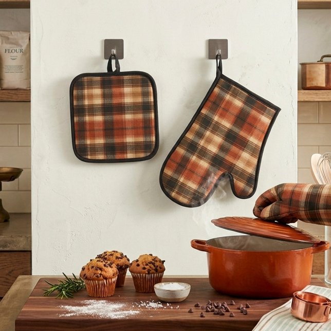 Rustic Fall Autumn Classic Plaid Rust Cream Black Oven Mitt & Pot Holder Set (Creator Uploaded)