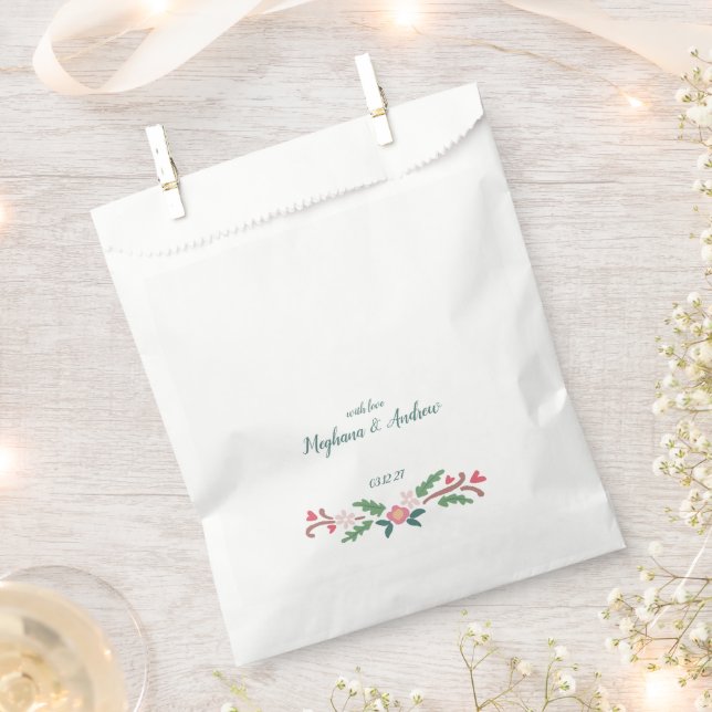 Rustic Floral Crest with Monogram Favour Bags (Clipped)