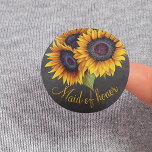 Rustic sunflowers chalkboard maid of honour 6 cm round badge<br><div class="desc">Floral rustic maid of honour wedding button featuring a sunflowers bouquet on a dark grey chalkboard background.             You can personalise it with your text!</div>