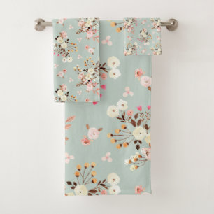 Rustic Watercolor Flower Bouquet Pattern in Sage   Bath Towel Set