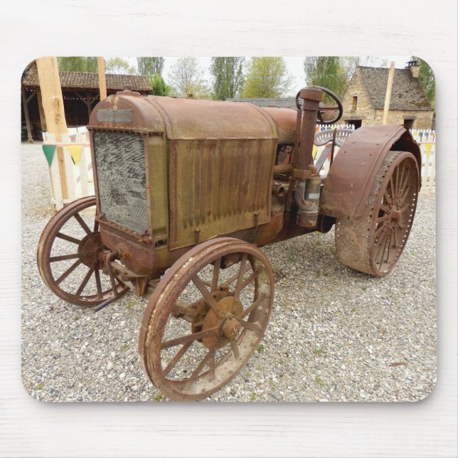 Rusty vintage tractor mouse mat (Front)