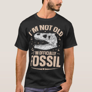 S2 Fossil Hunting Fossils Paleontology (135) T-Shirt