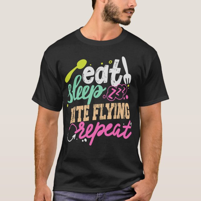 S2 Kite Flying Fly Kites (52) T-Shirt (Front)
