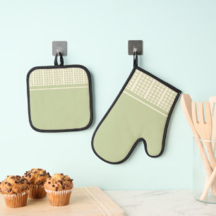 Sage and Cream Oven Mitt & Pot Holder Set