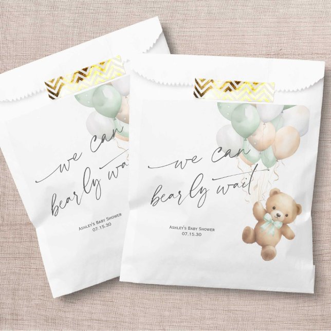 Sage Green Bearly Wait Modern Neutral baby Shower Favour Bags (Sage Green Bearly Wait, Gender Neutral Baby Shower Favro Bags)