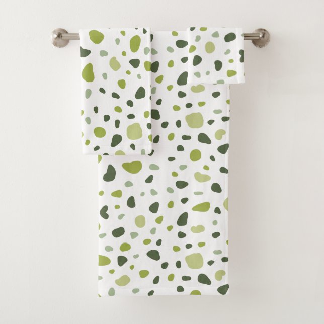 Sage green terracotta bath towel set (Insitu)