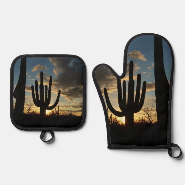 Saguaro Sunset II Arizona Desert Landscape Oven Mitt & Pot Holder Set (Front)