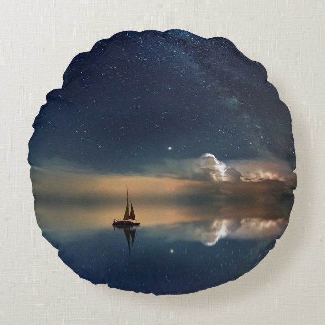 Sailing Away to the Clouds  Round Cushion (Front)
