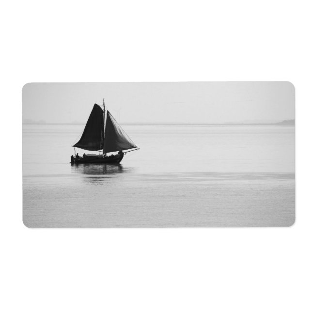 Sailing boat (Front)