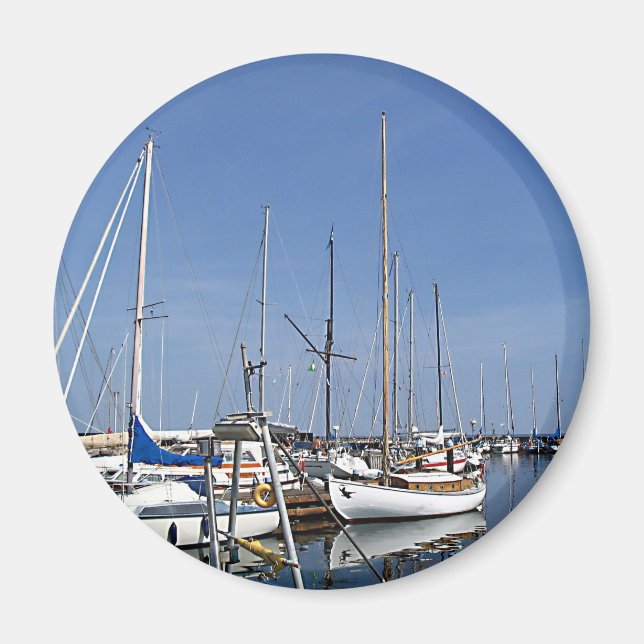Sailing boats in the harbour magnet (Front)